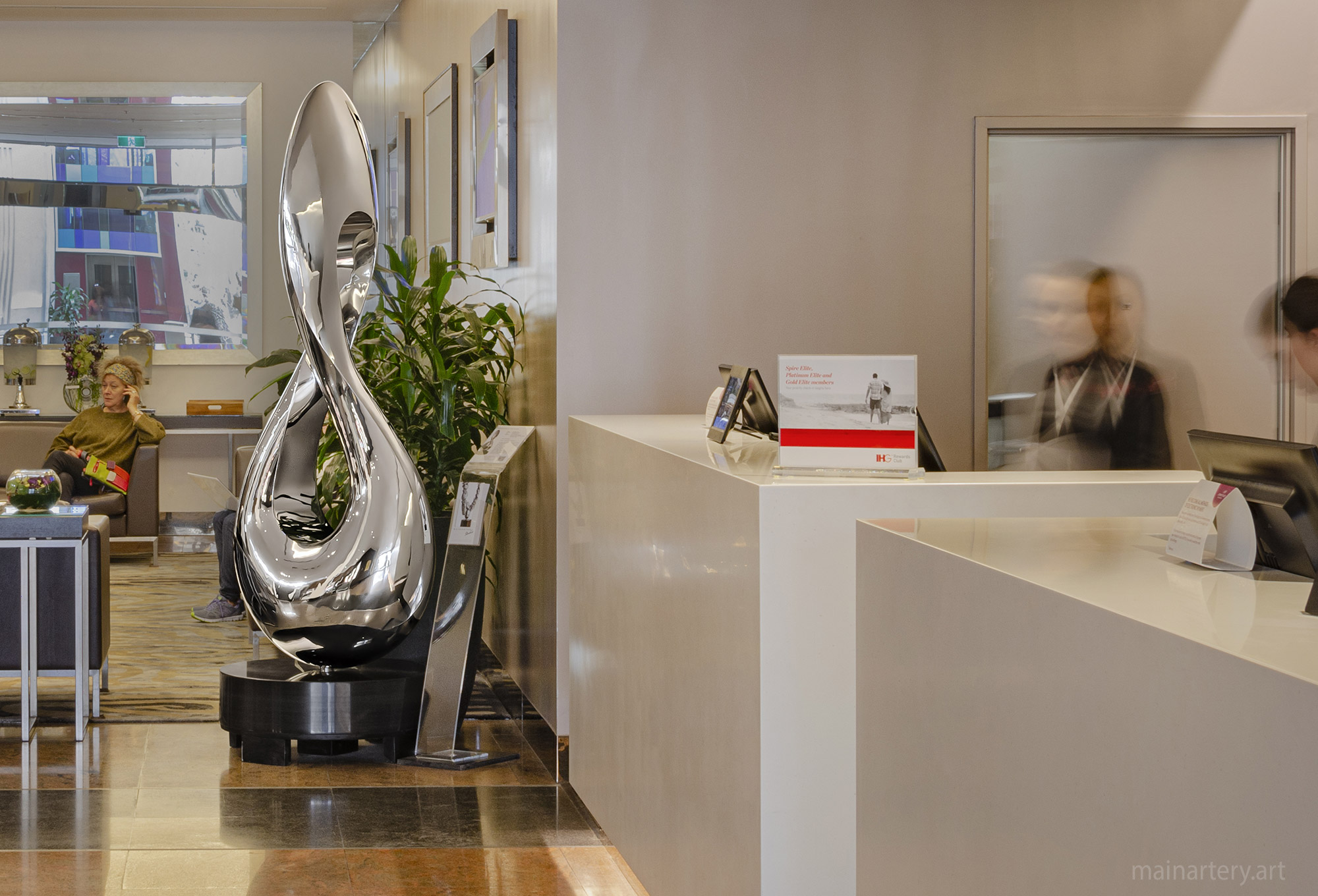 Cover: CROWN PLAZA HOTELS & RESORTS