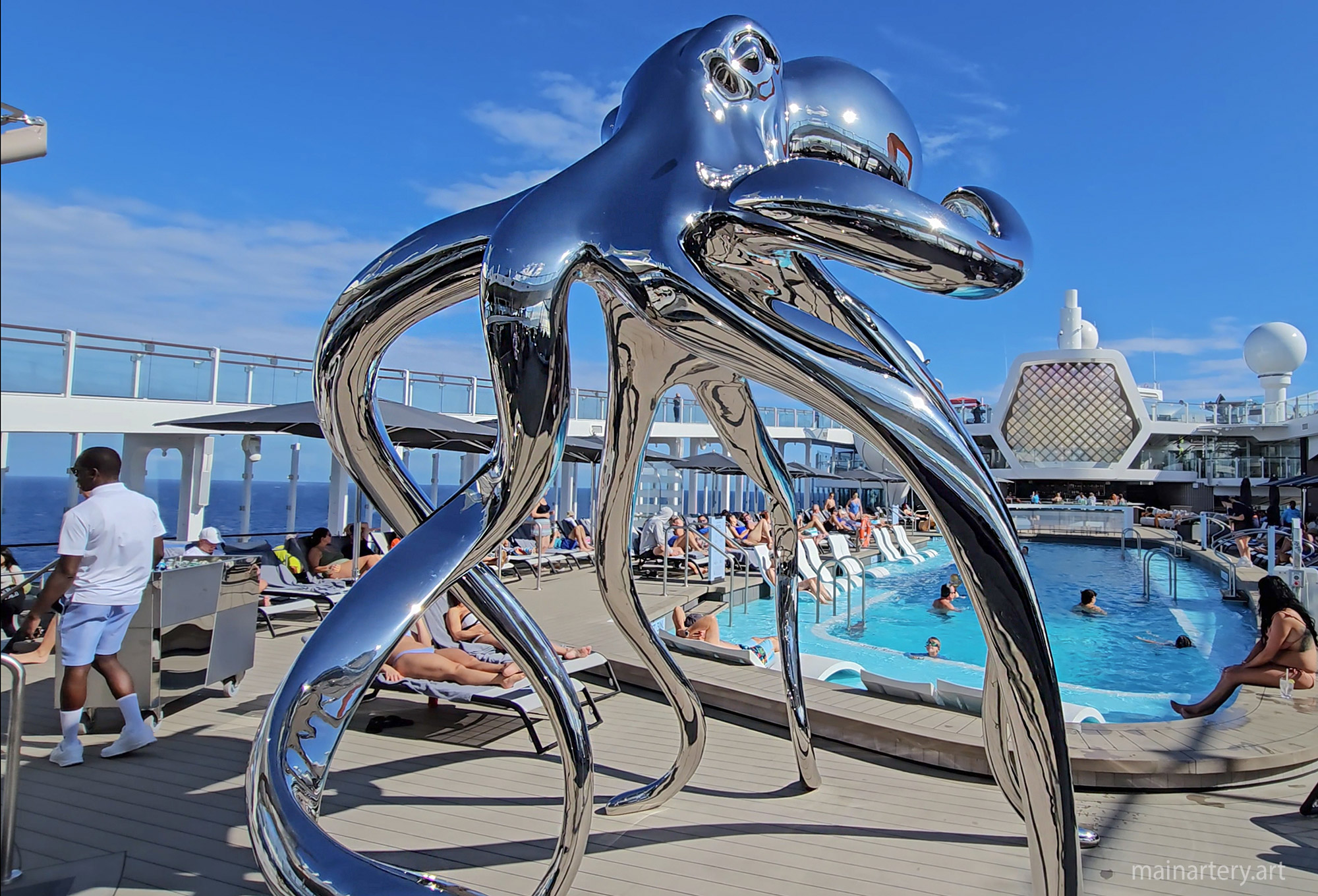 Cover: LUXURY CRUISE LINER – CENTRAL STATEMENT