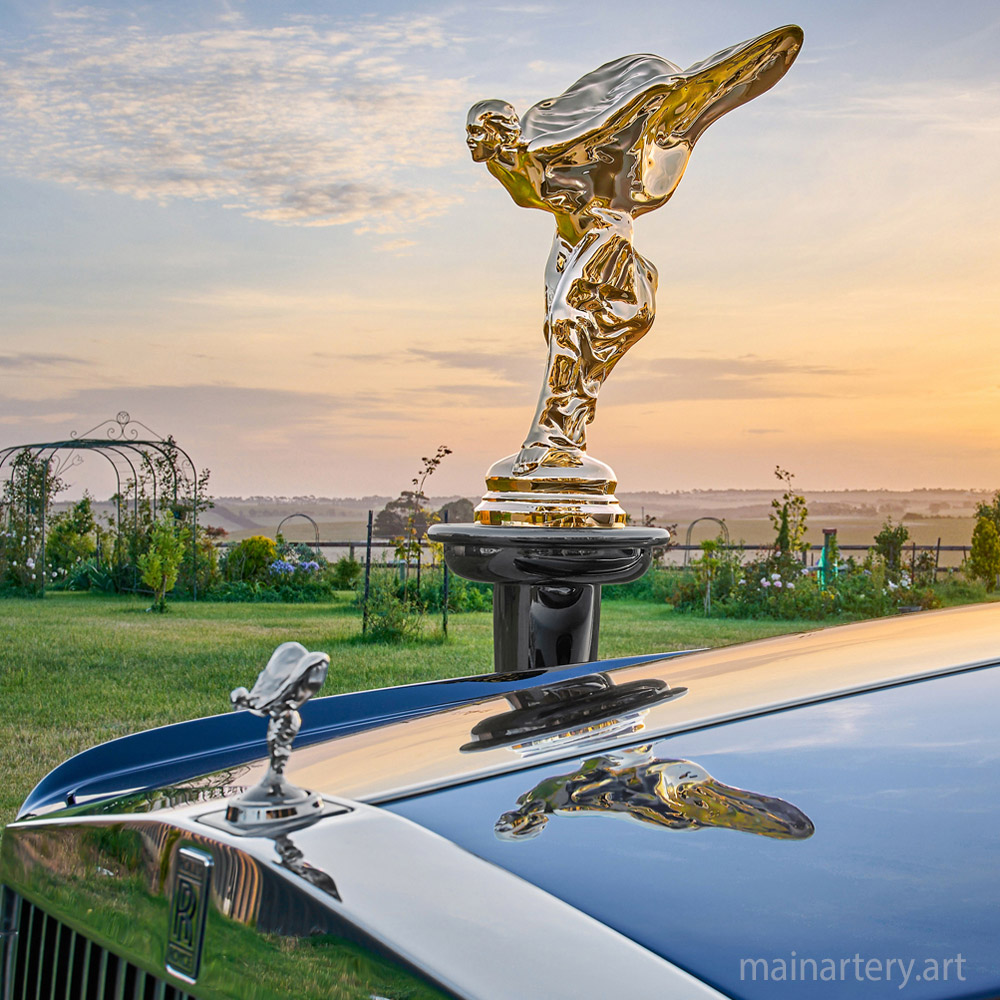 Cover: Rolls-Royce Sculpture