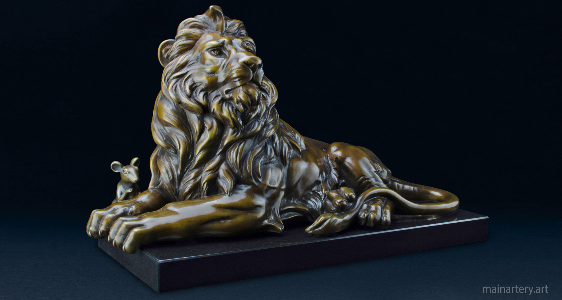 bronze lion mouse story sculpture image