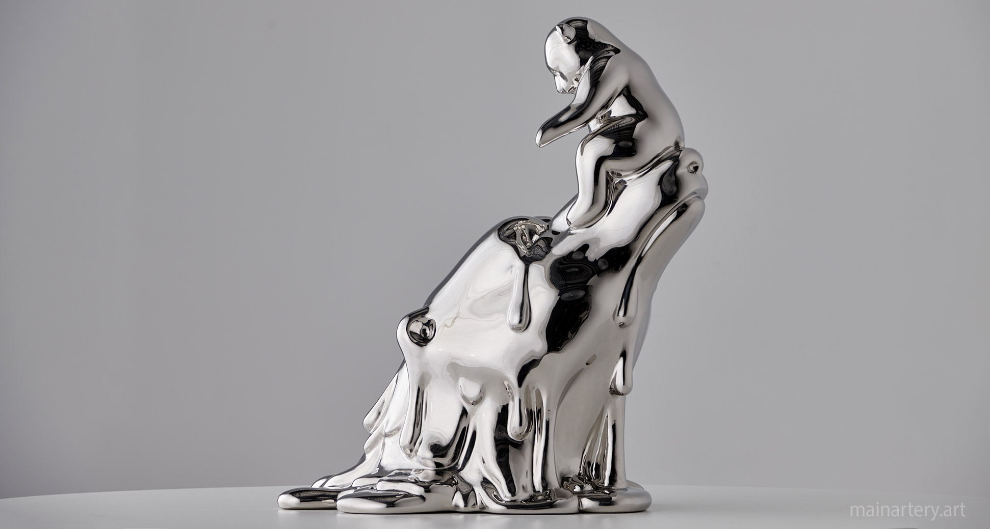 medium mirror polished environmental climate sculpture image