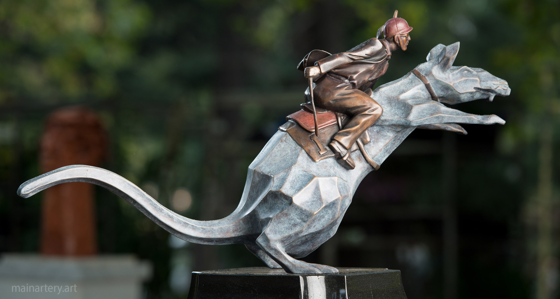 tabletop bronze representational rat sculpture image