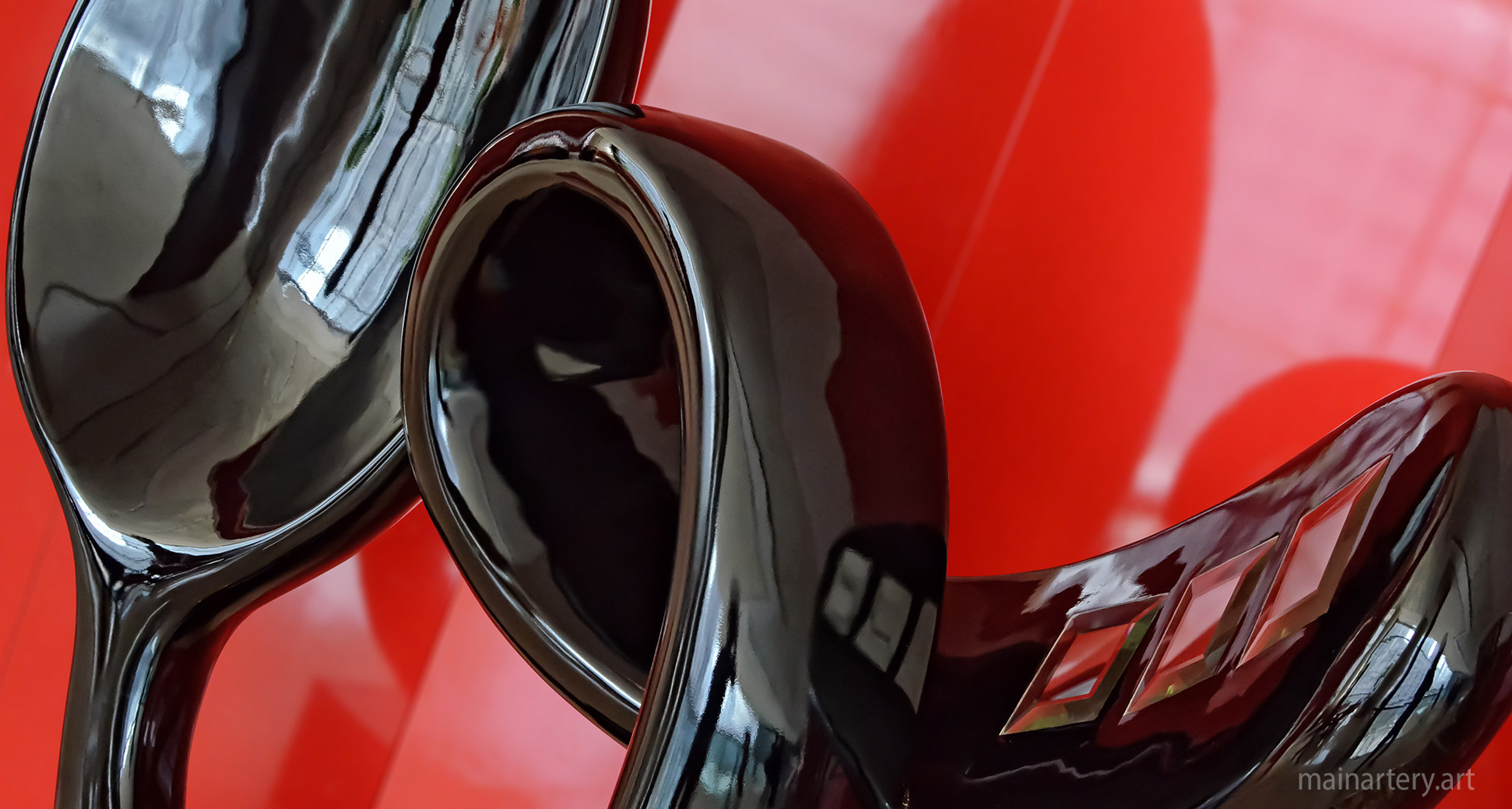 freestanding fiberglass modern interior art image