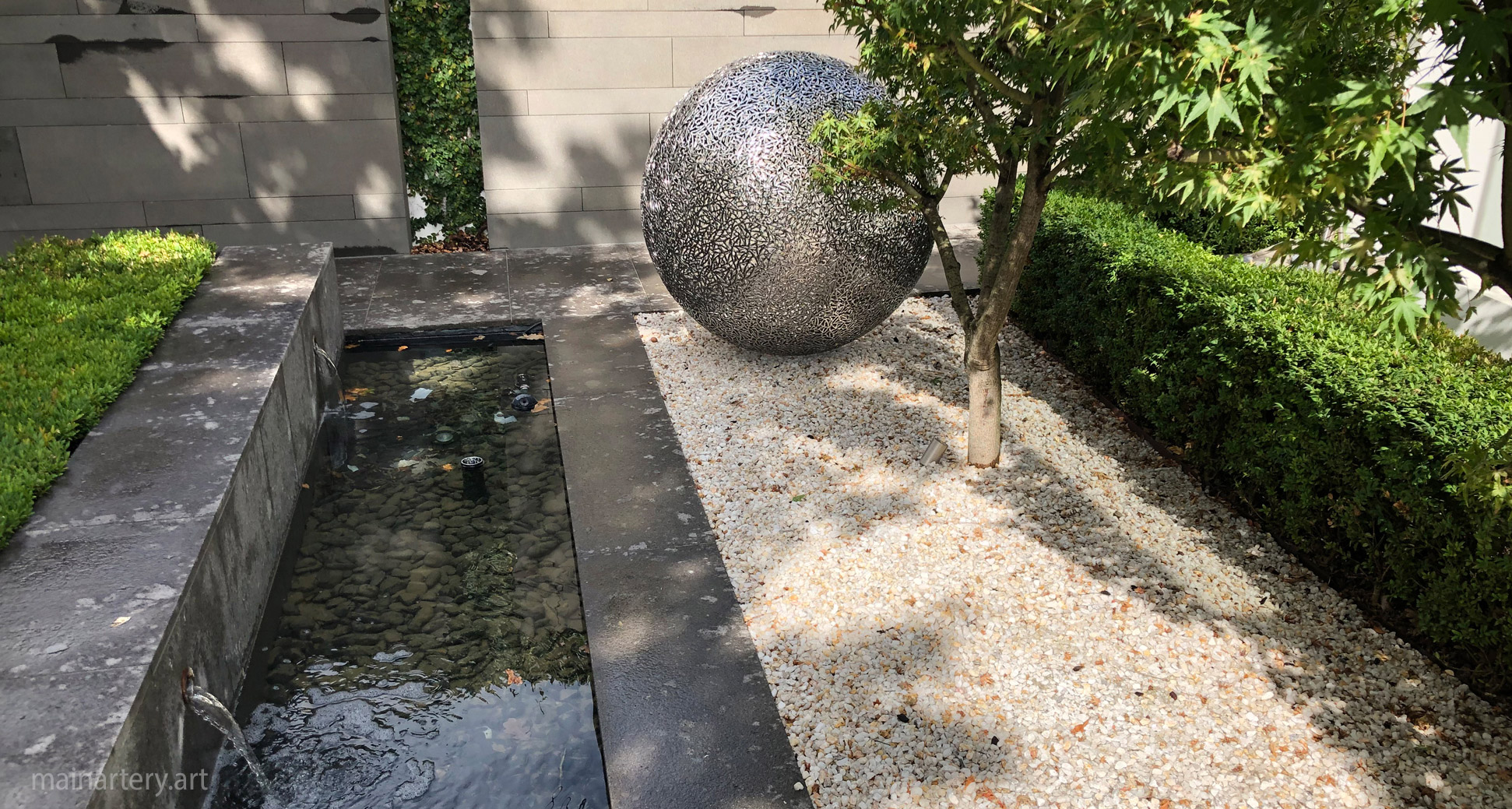medium metal contemporary water feature sculpture image