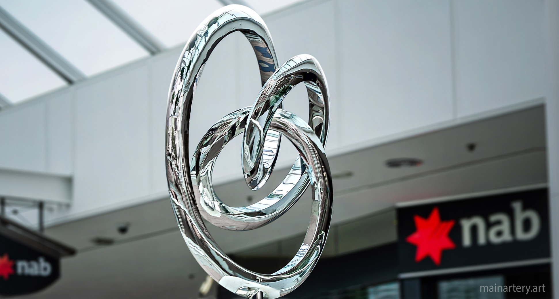 medium polished modern mall sculpture image