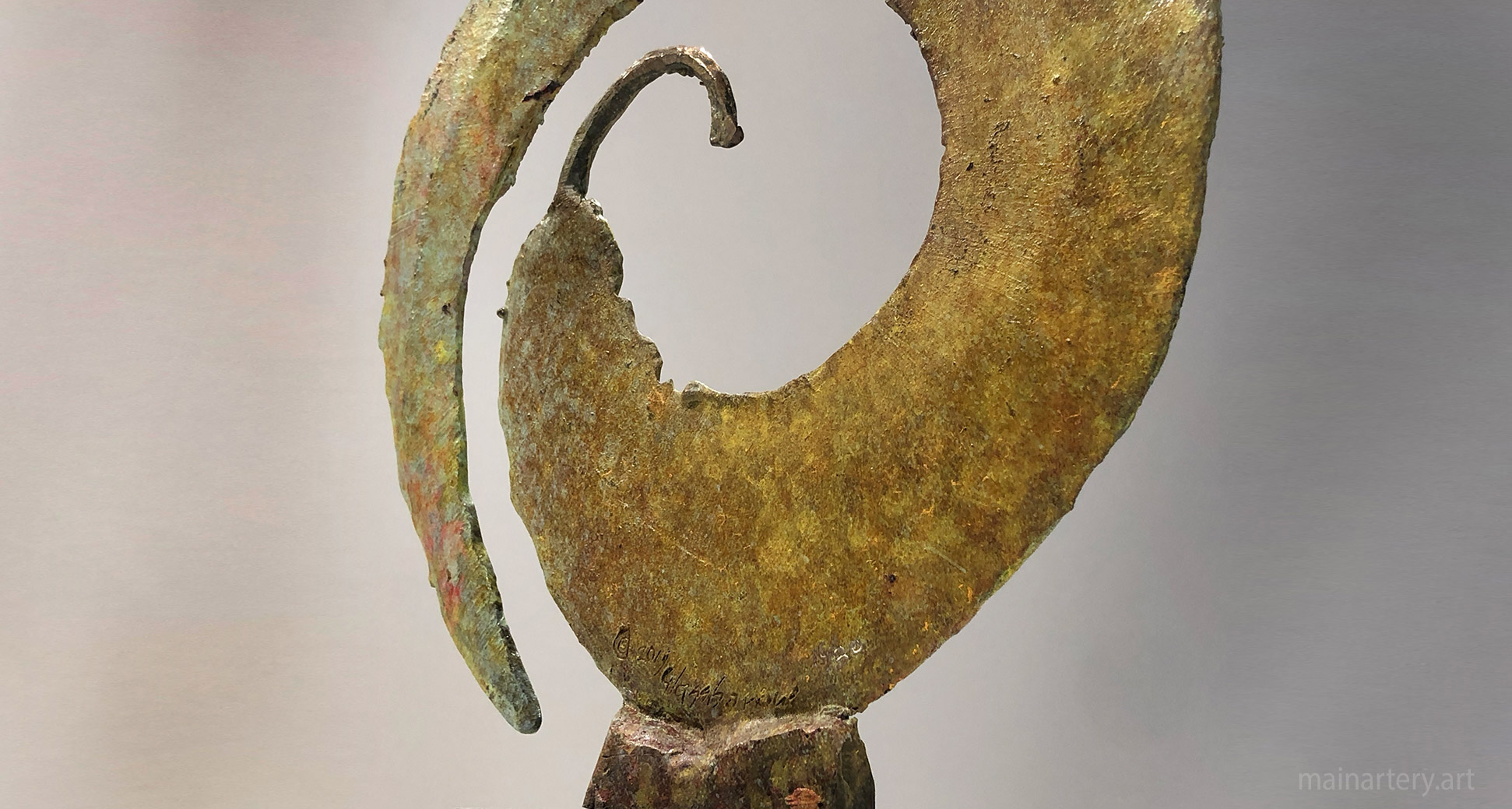 small indoor bronze gum leaf sculpture art image