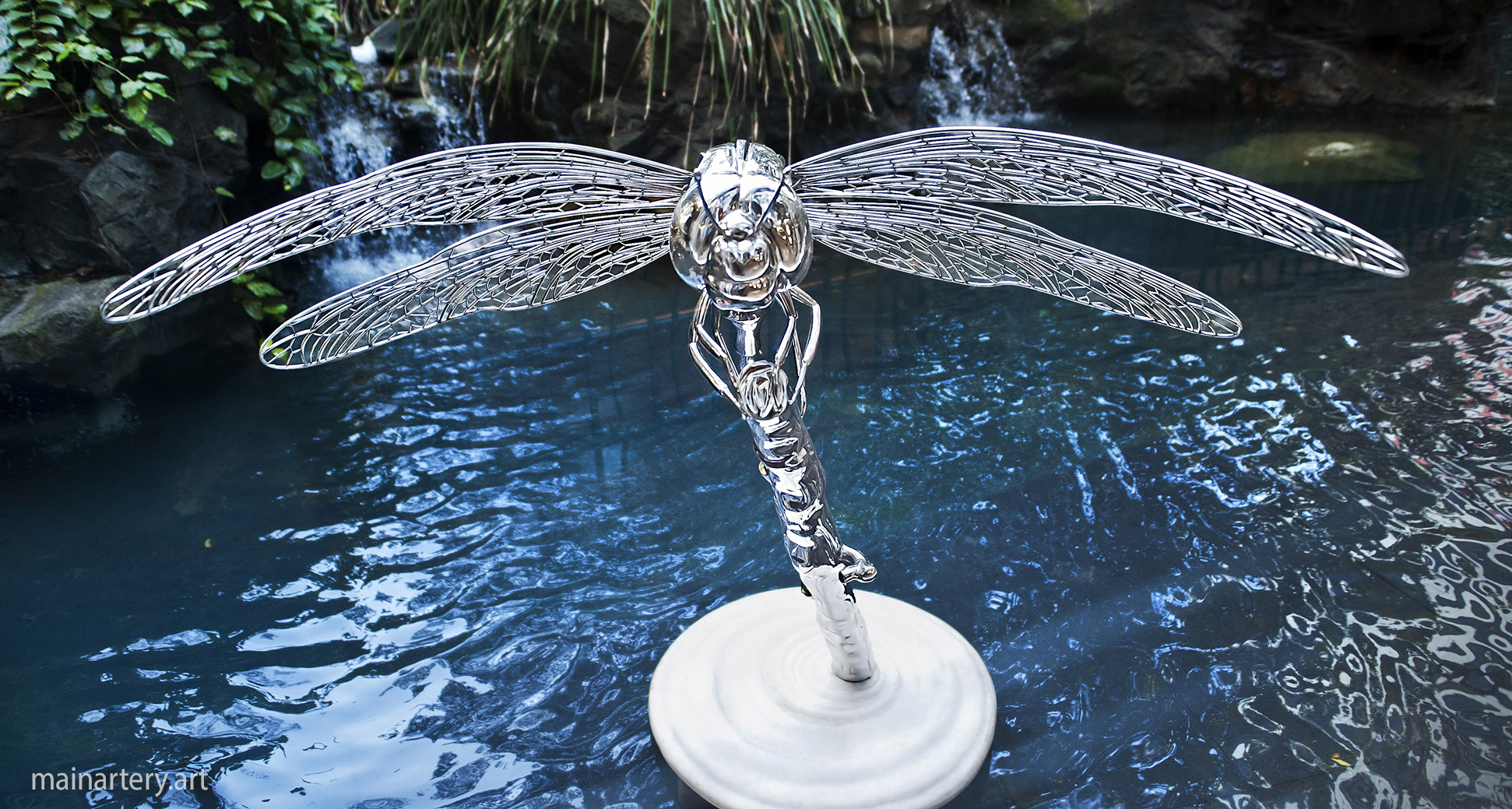 contemporary representational dragonfly water feature sculpture image