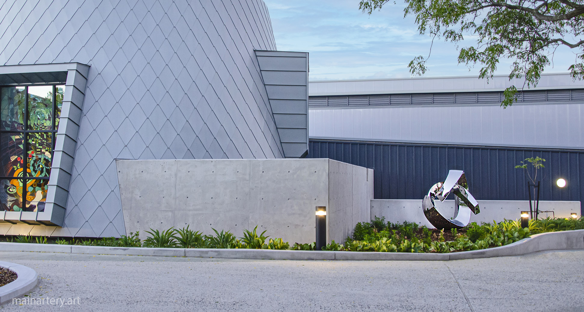 entrance metal contemporary feng shui sculpture image