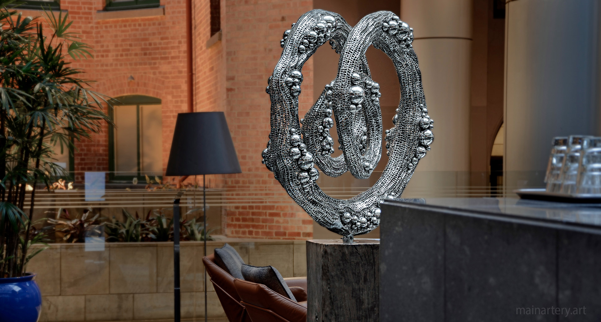 medium polished contemporary interior sculpture image