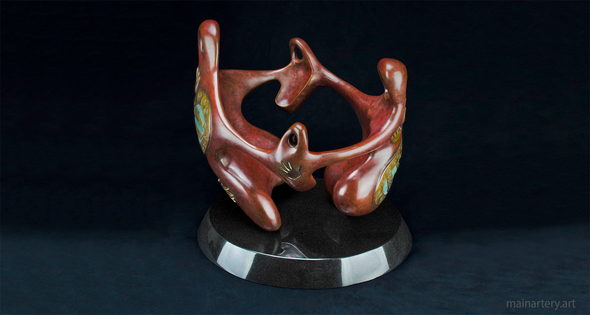 walangari karntawarra bronze dancing artwork image