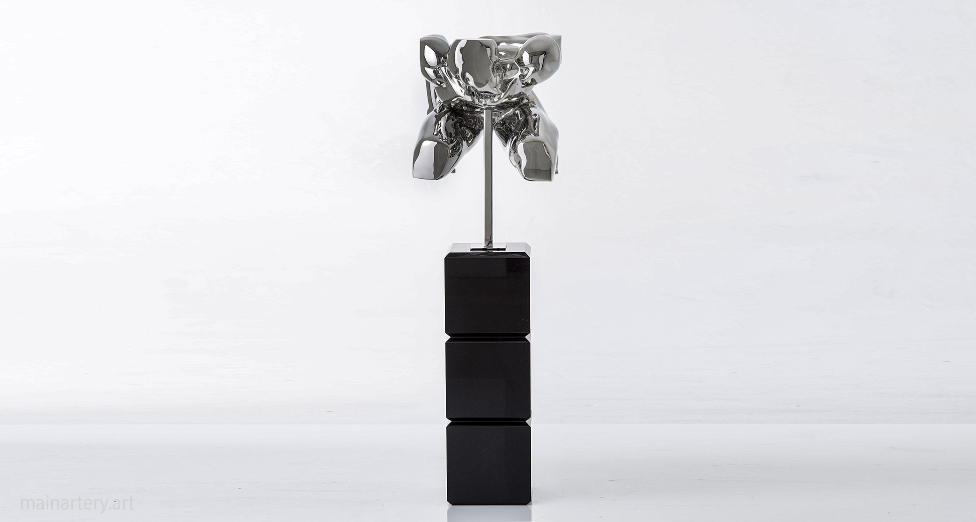 abstract representational freestanding sculpture image