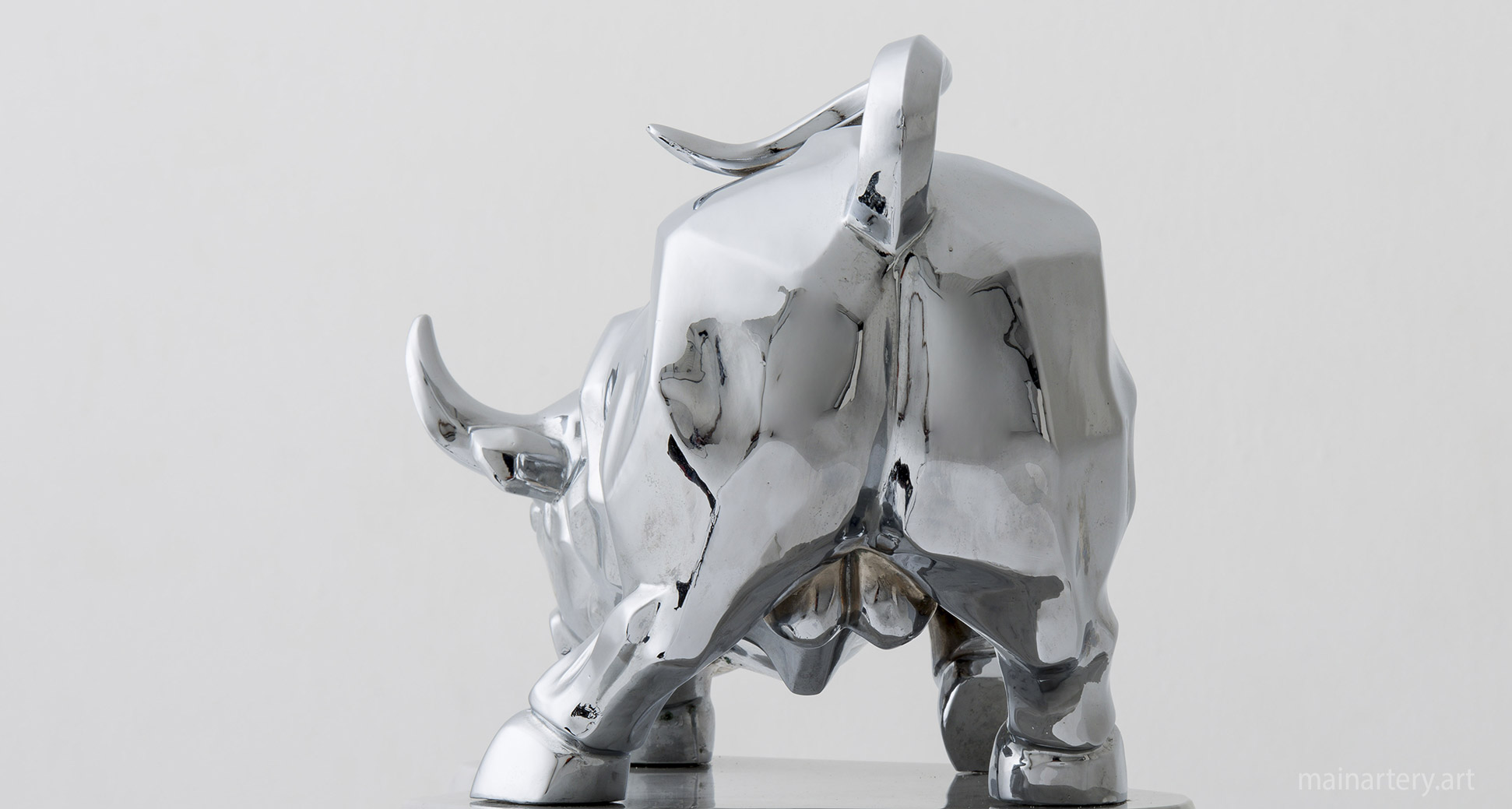 stock trader symbolic bull balls sculpture image