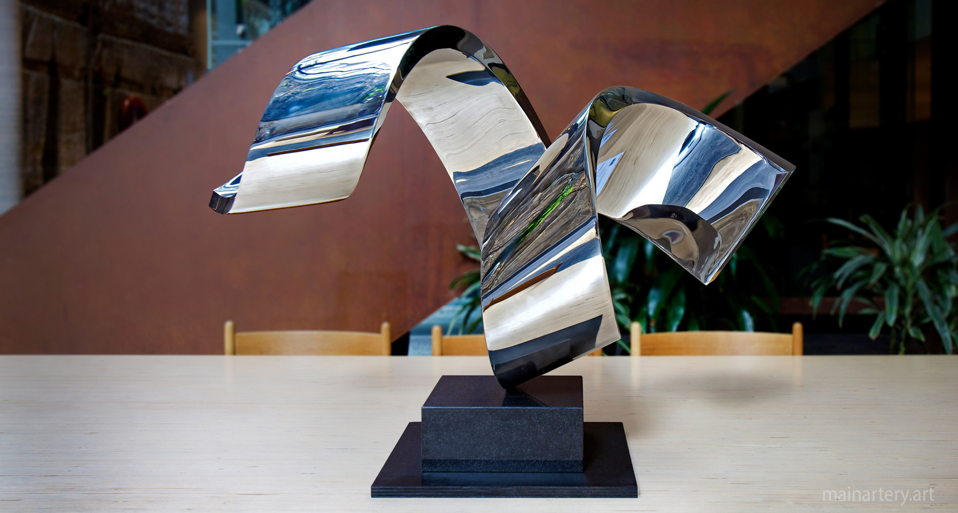 tabletop mirror polished modern sculpture image