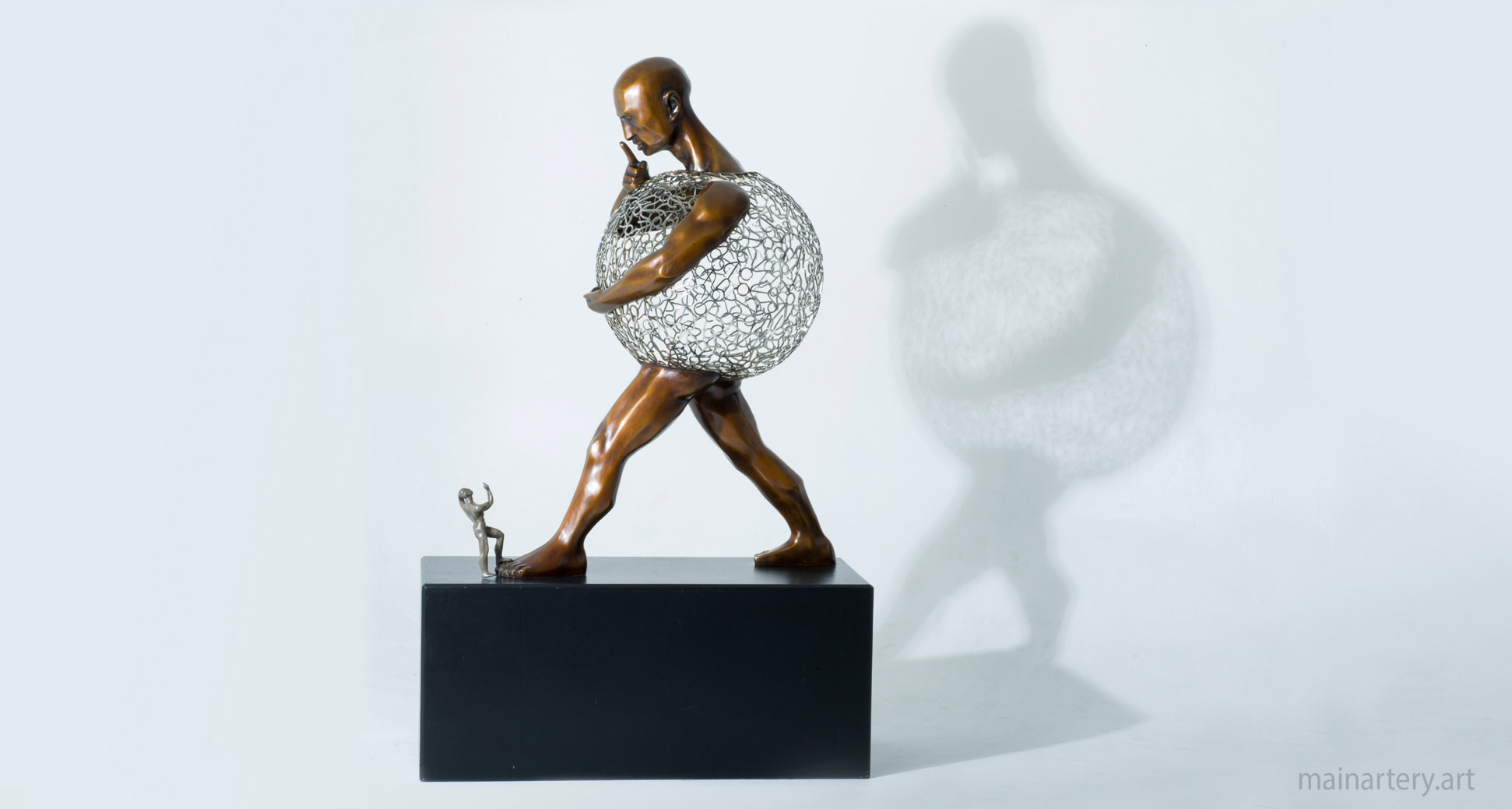 shh dont tell the world large sculpture image